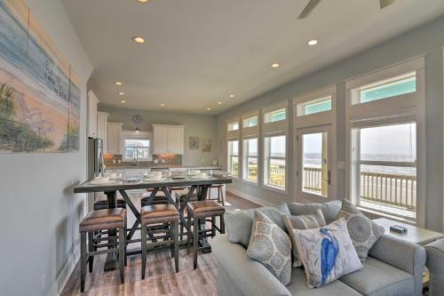 Crystal Tides - Stunning Home With Oceanfront Views