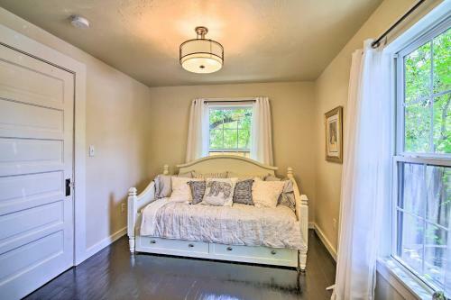 Updated Boerne Cottage Sip, Explore And Relax!