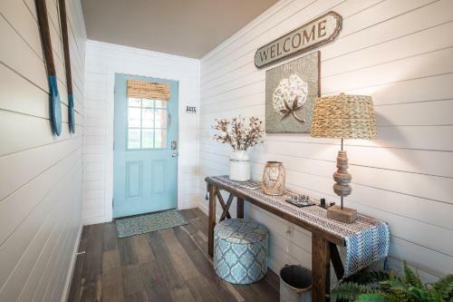 Cliff House At Canyon Lake Home