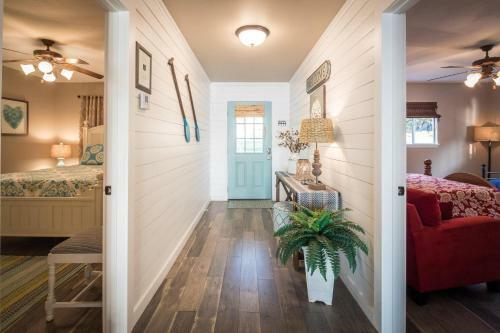 Cliff House At Canyon Lake Home