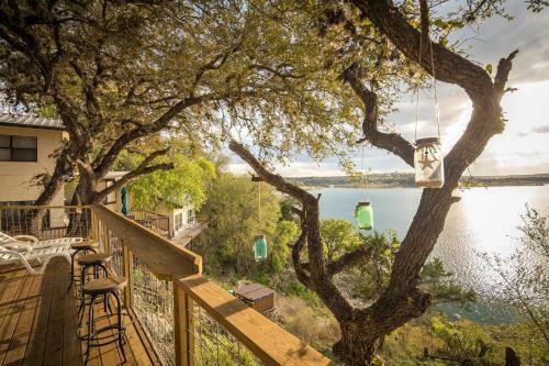 Cliff House At Canyon Lake Home