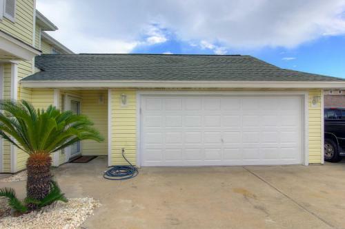 Beach Haven Retreat 304 By Padre Escapes