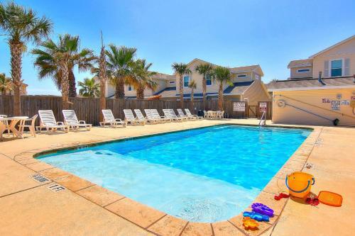 Leeward Bay 15001
