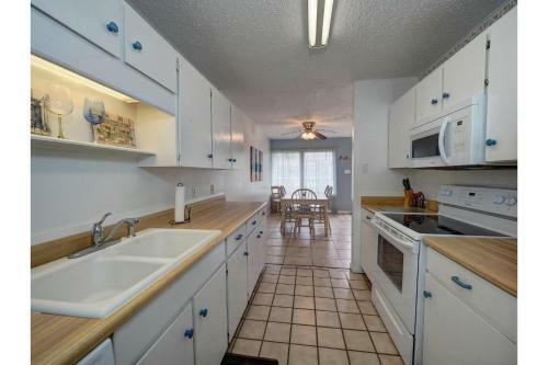 Surfside 121 By Padre Escapes