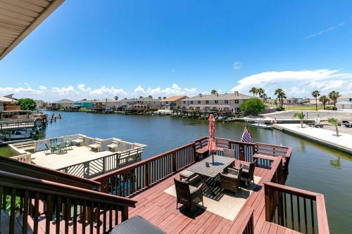 Midnight Bay Retreat Unit A By Padre Escapes