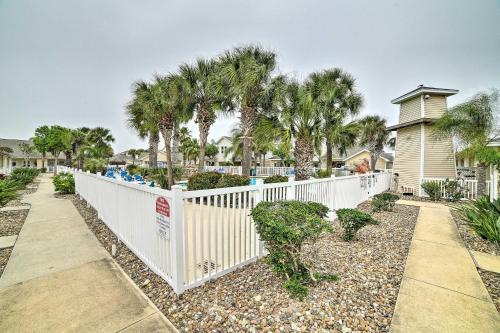 Corpus Christi Getaway Less Than 1 Mile To Whitecap Beach