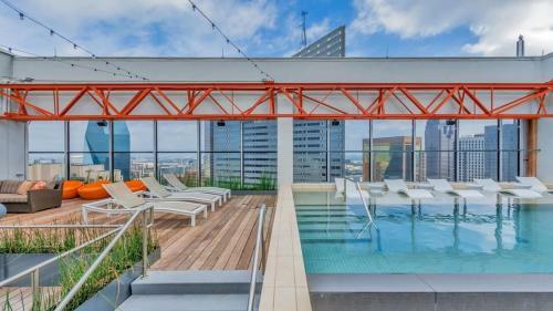 Apartamento Modern 2br 2ba With Sky Pool Cozysuites