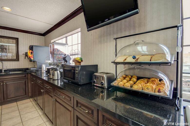 Hotel Econo Lodge Inn & Suites