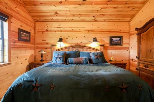God's Country Cabins - Faith