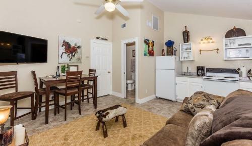 Abbys Place Suites 4 & 5 Home