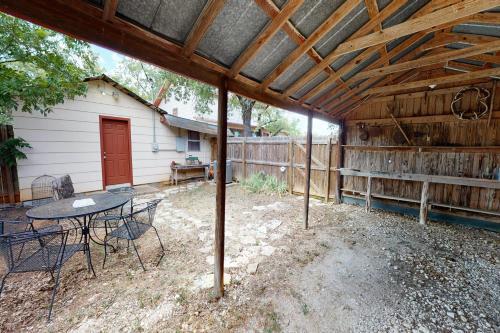 Retro Western Bunkhouse