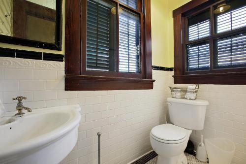 1886 Victorian Home