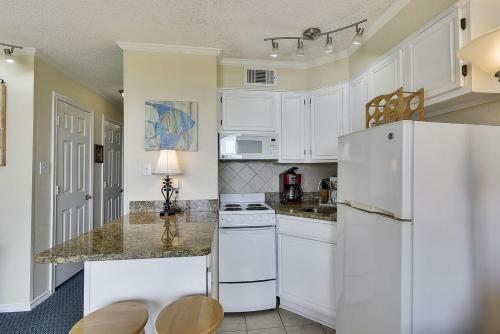 Casa Del Mar Beachfront By Ryson Vacation Rentals