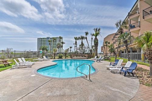 Apartamento Upscale Condo With Community Pools And Big Patio!