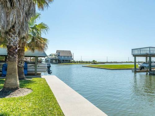 Sea-esta On The Waterfront Bay Canal!
