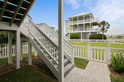 The Conch Castle By Ryson Vacation Rentals