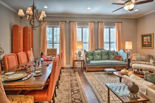 Pet-friendly Townhome About 2 Mi To Town Square!