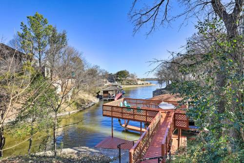 Waterfront Granbury Home With 3 Decks And Lake Access!
