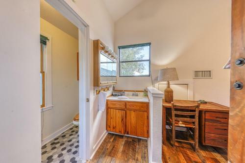 Bumblebee Lodge