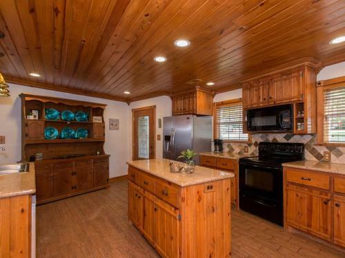 Made For Family Fun! Open Water Beauty