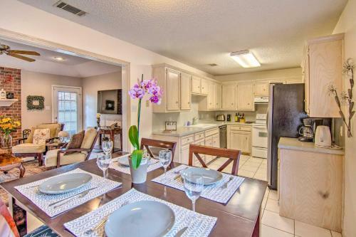 Lubbock Home With Deck And Yard - 8 Miles To Ttu!