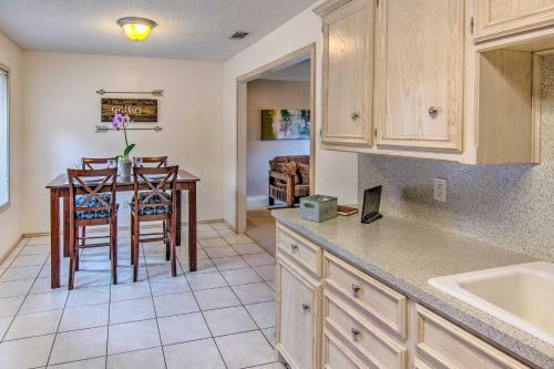 Lubbock Home With Deck And Yard - 8 Miles To Ttu!