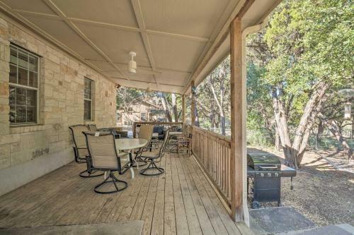 Lake Travis Home Situated On Arkansas Bend Park!