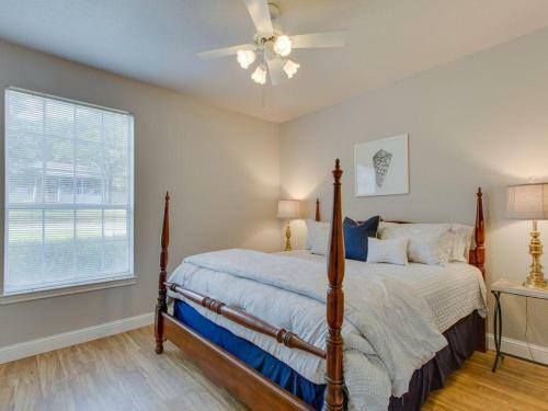 Buck's Lakeview Retreat