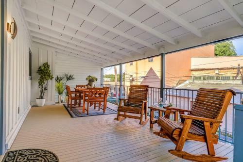 Downtown Marble Falls Boutique House