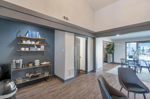 Relaxing 1br Suite And Swimming Pool