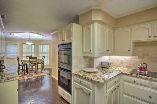 Family-friendly Home With Pool Table And Grill!