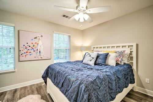 Modern Montgomery Home With Backyard, Deck, And Grill!