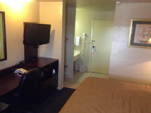Hotel Colonial Inn Monahans Tx