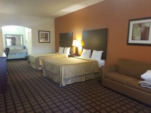 Hotel Executive Inn & Suites