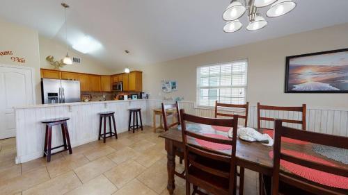 Vixen's Villa Home