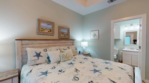 Twisted Pelican Townhouse