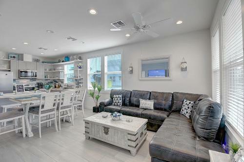 The Sassy Crab Cottage