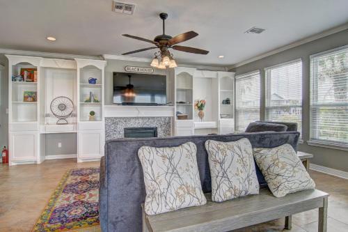 Neal's Nest At Paradise Pointe Home