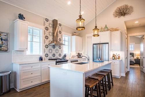 Blue Casa, Su Casa Home