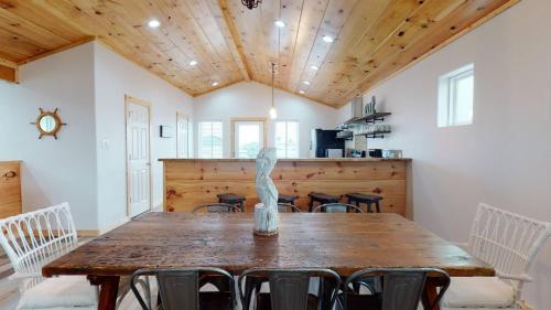 Port A Fish Camp - Trout House Home