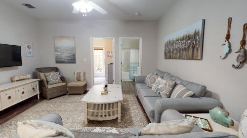 The Chic Retreat Townhouse