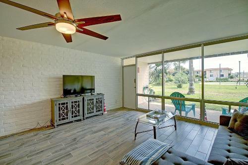 Apartamento Salty Days Getaway Condo
