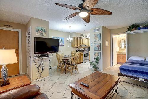 Apartamento Courtyard #214 Condo