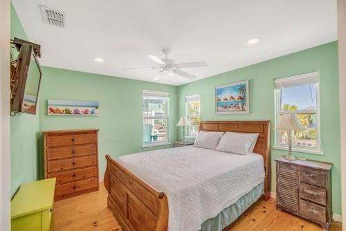 Seafever III Home