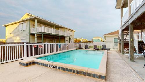 Saltwater Home