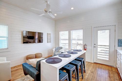 Brock's Bungalow Bungalow
