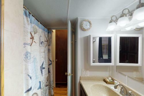 Long Island Village Unit 793