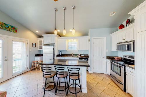 Long Island Village Unit 424