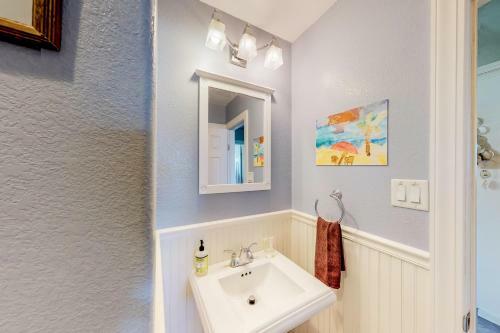 Long Island Village Unit 424