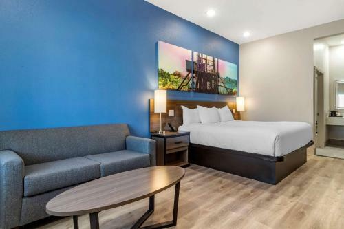 Hotel Clarion Pointe